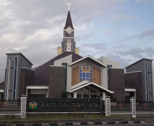 Gereja Katedral Tiga Raja Timika